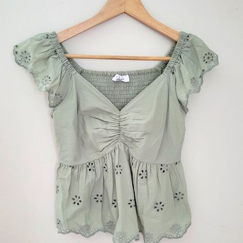 Light sage green eyelet lace ruched top Sage Top Outfit, Sage Green Top, Eyelet Lace Top, Sage Top, Light Sage Green, Ruched Top, Boho Green, Cute Spring, Top Cute