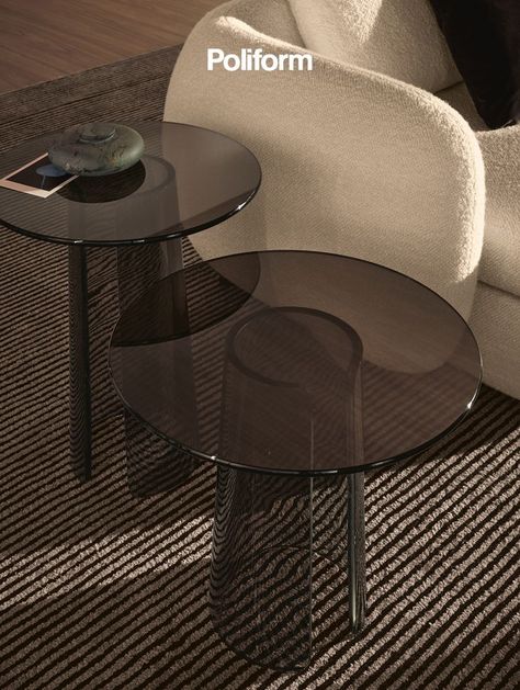 A close up of Poliform Orbit coffee tables, design Jean-Marie Massaud, with top and structure in bronzed glass, structure in blown glass. Neutral Living Room Colors, Minimal Coffee Table, Instyle Decor, Trendy Furniture, Simple Coffee Table, Glass Side Tables, Contemporary Coffee Table, Glass Top Coffee Table, Creative Furniture