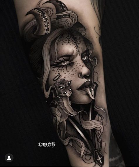 Laura Ortiz, Full Leg Tattoos, Medusa Tattoo, Leg Tattoos, Tattoo Style, I Tattoo, Portrait Tattoo, Tattoos, Instagram