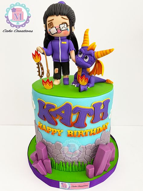 Spyro Cake, Fondant Creations, Isaiah 6, Decoration Cake, Fondant Cake, Fondant Cakes, Cupcake Cakes, Fondant, Cake Decorating