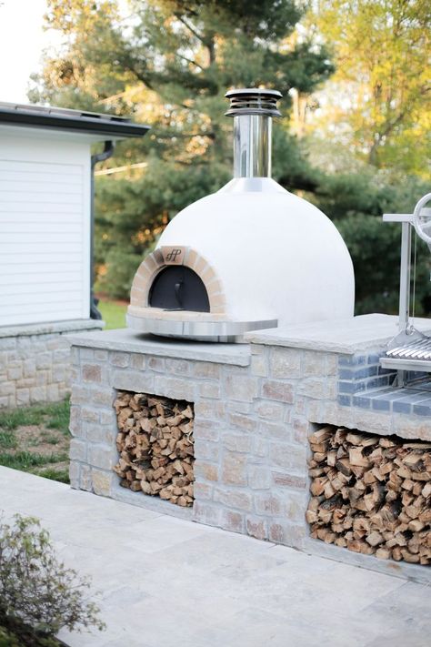 outdoor pizza oven Outdoor Fireplace Pizza Oven, Pizza Oven Outdoor Kitchen, Living With Landyn, Outdoor Oven, Outdoor Pizza Oven, Backyard Kitchen, Pizza Oven Outdoor, Outdoor Kitchen Patio, Outdoor Pizza