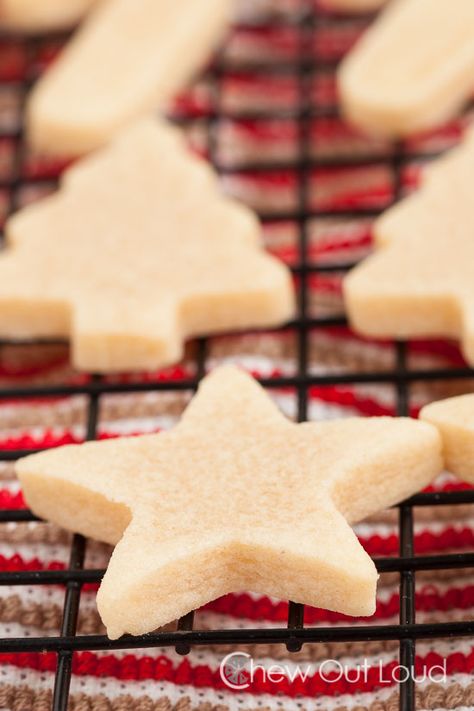 Vanilla Almond Cut-out Cookies Chew Out Loud Recipes, Almond Sugar Cookies, Cut Out Cookie Recipe, Perfect Sugar Cookies, Cutout Cookies, Best Sugar Cookies, Soft Sugar Cookies, Cutout Sugar Cookies, Christmas Sugar Cookies