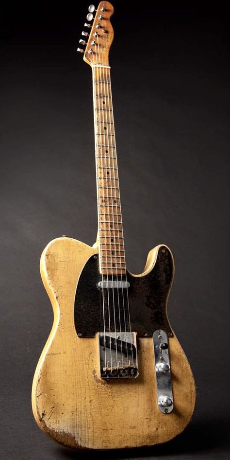 1954 Fender Telecaster - from Ed King's collection Fender Guitars Telecaster, Fender Telecaster Deluxe, Vintage Telecaster, Telecaster Bass, Telecaster Deluxe, Guitar Fender, Telecaster Custom, Joe Strummer, Fender Electric Guitar