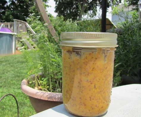 Tarragon and Champagne Mustard. Photo by Rita~ Homemade Mustard, Honey Baked, Mustard Recipe, Champagne Vinegar, Honey Baked Ham, Canned Fruit, Baked Ham, Dry Mustard, Wine And Dine