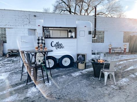 Horse Trailer Coffee Bar, Trailer Coffee Bar, Mobile Coffee Bar, Horse Box Conversion, Camper Bar, Mobile Cafe, Library Cafe, Japanese Bar, Mobile Coffee Shop