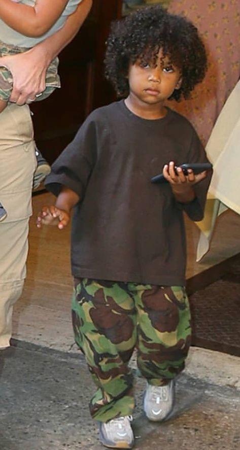 Saint West Outfits, Swag Kids, Toddler Fits, Boy And His Dog, Baby Boy Outfits Swag, Mode Turban, Lil Boy, Baby Fits, Foto Baby