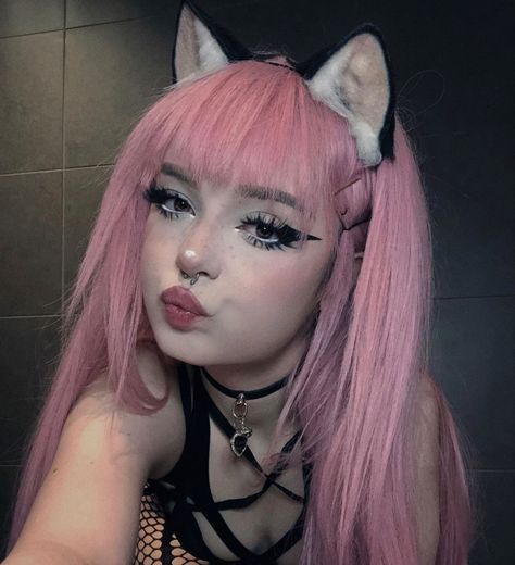 Milkgore Makeup, Egirl Pink Hair, Cat Girl Makeup, Pink Hair Cosplay, Egirl Make Up, Gamer Girl Makeup, Egirl Pink, Pink Egirl, Cute Egirl