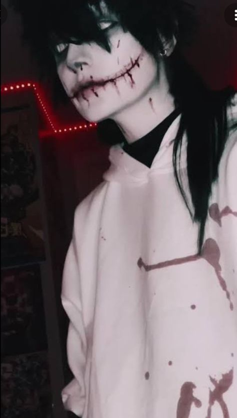 Emo Halloween Costumes, Creepypasta Cosplay, Creepy Smile, Creepypasta Funny, Creepypasta Cute, Laughing Jack, Halloween Makeup Inspiration, Creepypasta Characters, Emo Makeup