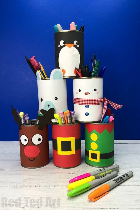 DIY Christmas Desk Tidy, quick and easy way to decorate your desk for Christmas. Great Christmas Pencil Pots or DIY Christmas Candy Holders. Quick, easy fun! You use these tin cans for a game of "Tin Can Bowling" this Christmas. DIY Christmas Game fun! So cute. #christmas #decor #recycling #desktidy #roomdecor #games Christmas Desk Decorations, Easy Origami Star, Christmas Desk, Diy Pencil Holder, Diy Christmas Candy, Red Ted Art, Diy Santa, Diy Pencil, Diy Snowman