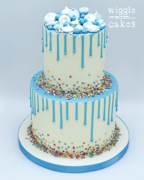 2 tier blue drip cake decorated with colourful sprinkles Simple 2 Tier Cake Birthday, Blue Theme Birthday Cake, Blue Colour Birthday Cake, Tiered Drip Cake, 2 Tier Cake Design, Blue 2 Tier Cake, Blue Drip Cake Birthday, Elegant 2 Tier Birthday Cake, Blue Cakes For Boys