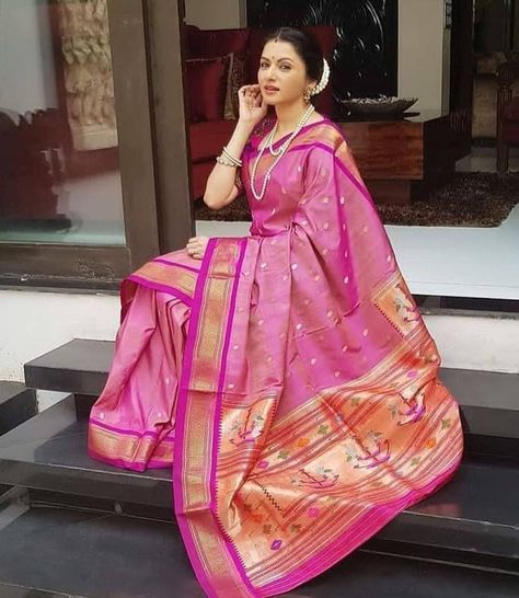 Instagram photo by Shivshahi paithani vasai • Mar 14, 2020 at 12:21 PM Paithani Look Saree, Marathi Paithani Saree, Maharashtrian Paithani Saree Look, New Paithani Sarees, Paithani Saree Photoshoot Poses, Designer Paithani Saree, Paithani Saree Styling, Bridal Paithani Saree, All Over Paithani Saree