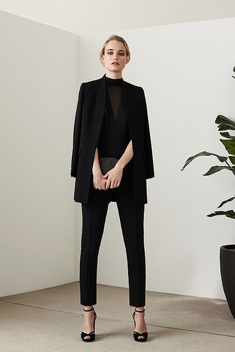 REISS SS17 Womenswear Lookbook Look 21 Black Jumpsuit With Blazer, Jumpsuit With Blazer, Corporate Baddie, Blazer Outfits For Women, Zara Blazer, Trendy Fashion Outfits, Outfits For Women, All Black Outfit, Mode Inspo