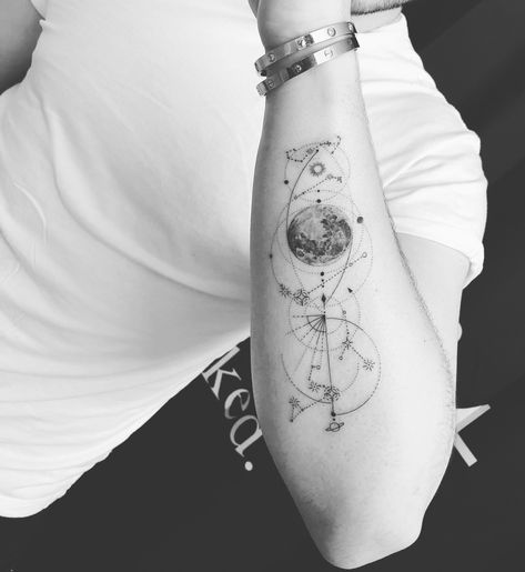 Universum Astronomy Tattoo, Astrology Tattoo, Horoscope Tattoos, Universe Tattoo, Planet Tattoos, Galaxy Tattoo, Tattoo Zeichnungen, Muster Tattoos, Inspiration Tattoos