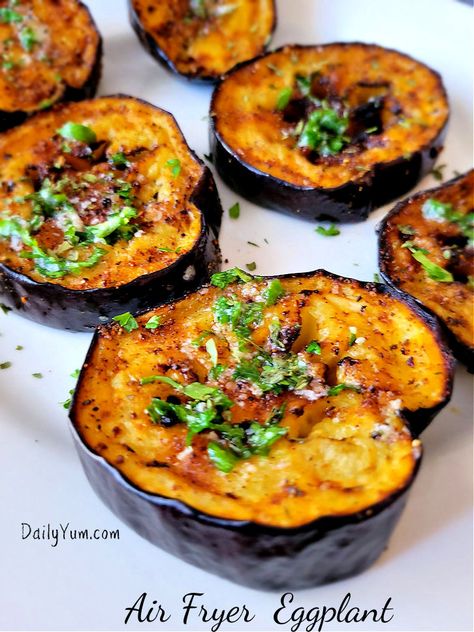 Eggplant In Air Fryer, Air Fryer Vegetable Recipes, Garlic Parmesan Butter, Air Fryer Vegetable, Air Fryer Eggplant, Ways To Cook Eggplant, Breaded Eggplant, Daily Yum, Parmesan Butter