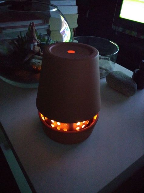 A mini heater from IKEA terracotta pots and candles. Terracotta Heater, Diy Candle Heater, Terra Cotta Heater, Candle Heater, Diy Heater, Room Heater, Ikea Hackers, Portable Heater, Clay Pot Crafts