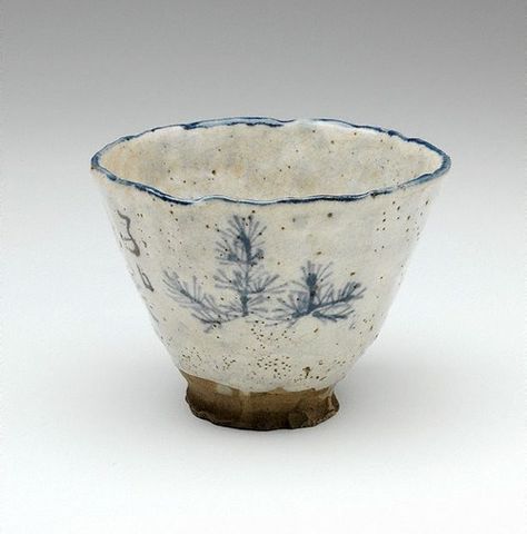 A charming, hand-built tea bowl, with the design of a pine on the inside, and a poem on the outside brushed by the female artist Rengetsu: This being New Year’s Day to the fields my heart is drawn – may there be young pines to be pulled Female Artist, Keramik Design, Tea Bowl, Thrown Pottery, Japanese Pottery, Ceramic Tableware, Keramik Vase, Japanese Ceramics, Pottery Designs