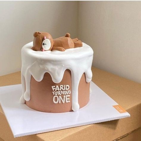 Cute Cake Ideas Birthdays, Cake Ideas For Baby Boy, Korea Cake, Mini Torte, Cake Cafe, Korean Cake, Funny Birthday Cakes, Simple Cake Designs, Mini Cakes Birthday