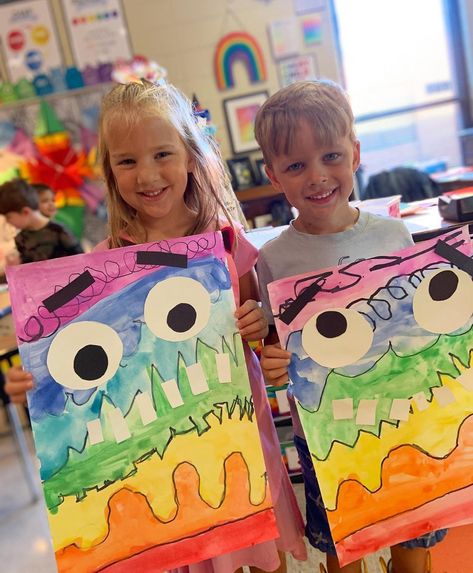 Line Kindergarten Art, Kindergarten Lines Art Lesson, Painting Projects For Elementary Students, Line Art Projects For Preschool, Paint Dauber Art, Line Monsters Art Lesson, Teaching Lines In Art Kindergarten, Color Lessons For Kindergarten, Line Projects For Kindergarten