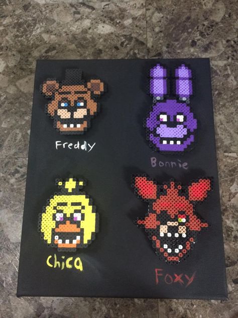 Fnaf Perler Beads, Hama Beads Halloween, Five Night At Freddy, Hama Art, Melt Beads Patterns, Modele Pixel Art, Nifty Crafts, Cross Stitch Sampler Patterns, Hamma Beads Ideas