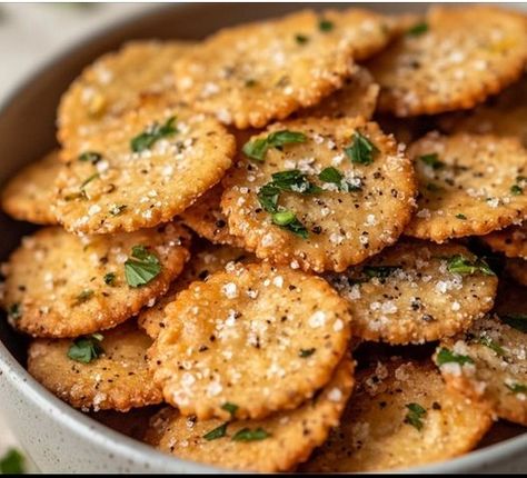 Garlic Bread Ritz Bits – Easy Family Recipes Garlic Ritz Bits Crackers, Garlic Bread Ritz Bitz, Garlic Bread Ritz Bites, Garlic Bread Bits, Crispy Garlic Bread Ritz Bits, Savory Ritz Crackers Recipe, Garlic Ritz Cracker Recipes, Easy Ritz Cracker Snacks, Garlic Ritz Crackers