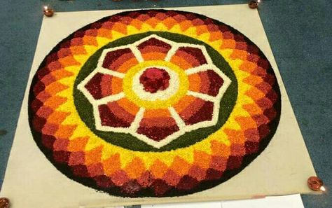 Onapookalam Designs For Competition, Flower Carpet Design Onam, Pookkalam Designs Onam, Pookalam Design Onam For Competition, Rangoli Idea, Onam Pookalam Design, Onam Pookalam, Hotel Flower Arrangements, Pookalam Design