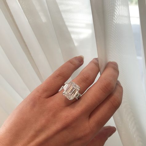 Large 3 Stone Engagement Rings, Rectangle Engagement Ring With Side Stones, Emerald Cut Engagement Ring Big, Emerald Trapezoid Engagement Ring, Large Emerald Engagement Ring, Emerald Cut Trapezoid Side Stones, Large Emerald Cut Engagement Ring, 3 Stone Emerald Engagement Rings, Three Stone Emerald Cut Engagement Ring