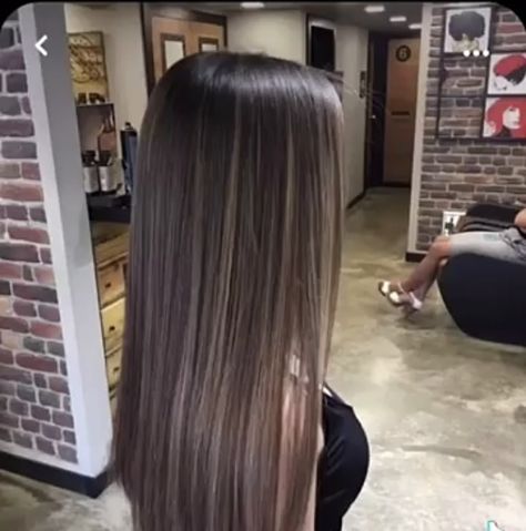 Straight Hair Brown Highlights, Light Braun Hair, Straight Dark Brown Hair With Highlights, Brunette With Blonde, Brunette With Blonde Highlights, Pin Straight Hair, Balayage Straight Hair, Best Hair Dye, Black Hair Balayage