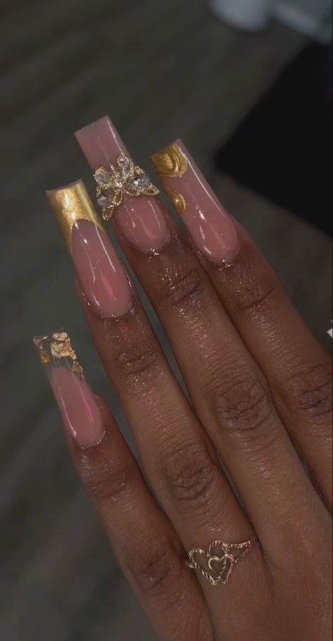 Simple Pink And Gold Nails, Gold Nail Inspo Square, Nails With Gold Diamonds, Pink And Gold Birthday Nails, Gold And Pink Nails Acrylic, Nude And Rose Gold Nails, Pink And Gold Nail Designs, Gold And Pink Nails, Pink Prom Nails