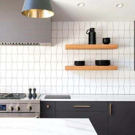 75 Mid-Century Modern Kitchen with Ceramic Backsplash Ideas You'll Love - July, 2024 | Houzz Mid Century Modern Kitchen Backsplash, Mid Mod Kitchen, Mid Century Modern Kitchen Remodel, Modern Kitchen Counters, Mid Century Modern Kitchen Design, Ceramic Backsplash, Modern Kitchen Backsplash, Ideas For Storage, Modern Kitchen Remodel