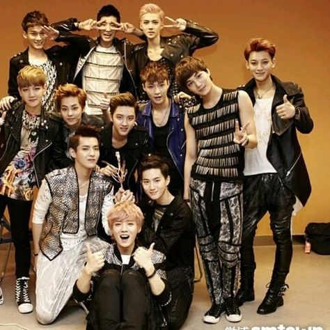 Exo OT12 FOREVER💖💖 #baekhyun #suho #lay #kris #luhan #chanyeol #sehun #xiumin #kyungsoo #kai #tao #chen #weareoneexo Luhan, Suho, A Group, Sehun, Chanyeol, Exo