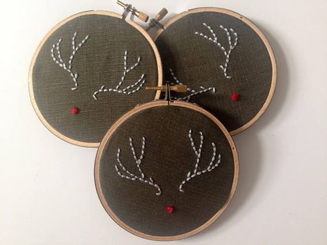 Sewing Christmas, Merry Chistmas, Hoop Jewelry, Farmhouse Christmas Ornaments, Rudolph The Red Nosed Reindeer, Holiday Embroidery, Christmas Embroidery Patterns, Art Ornament, Winter Cross Stitch