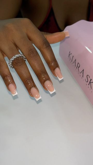 Classy Acrylic Nails Square, Cute Nails For Birthday Short, French Nail Short, Nail Color And Design, Trending Nail Colors, Nail Colors And Designs, French Tip Acrylic Nails, Work Nails, Classy Acrylic Nails