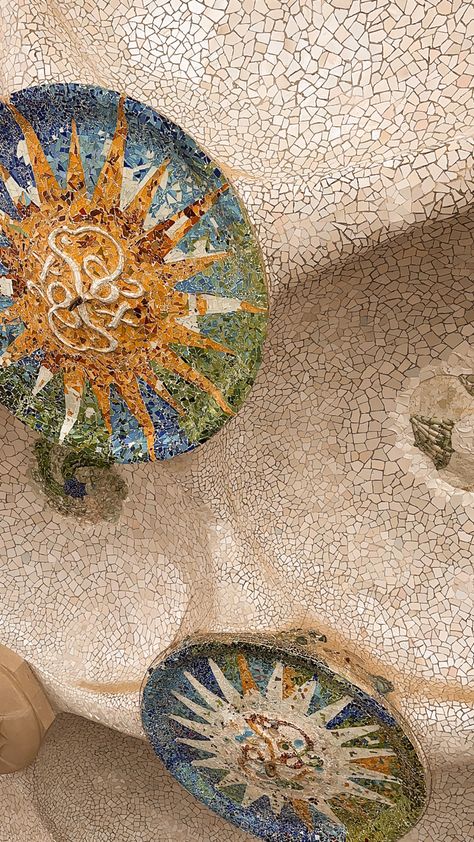 Park Güell Aesthetic Spain Barcelona España Parque Guell Ideas de fotos traveller Barcelona Spain Aesthetic, Barcelona Park Guell, Parque Guell, Gaudi Art, Spain Aesthetics, Gaudi Mosaic, Barcelona Pictures, Barcelona Aesthetic, Parc Guell