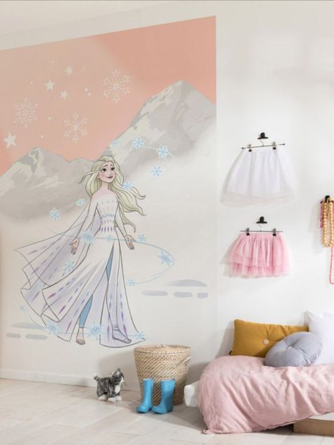 Frosty Wallpaper, Frozen Bedroom Decor, Girl Room Wallpaper, Frozen Room Decor, Room Decor Themes, Frozen Bedroom, Frozen Room, Girls Room Wallpaper, Frozen Wallpaper