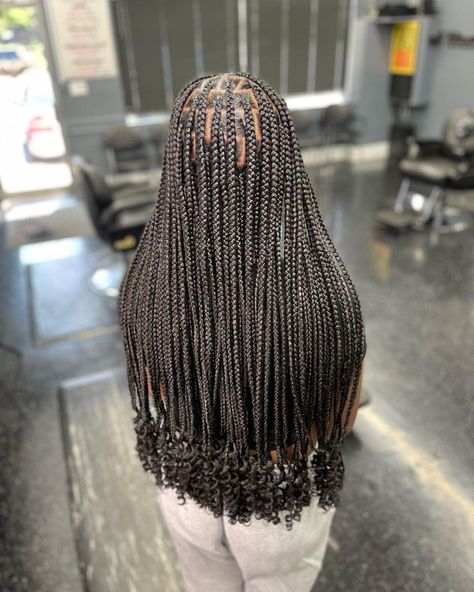 Medium Knotless Box Braids Medium Length, Medium Knotless Box Braids, Medium Knotless, Knotless Box Braids, Short Box Braids Hairstyles, Braided Hairstyles For Black Women Cornrows, Big Box Braids Hairstyles, Black Ponytail Hairstyles, Goddess Braids Hairstyles