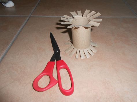 Catster DIY: 5 Cat Toys I Made from Empty Toilet Paper Rolls | Catster Diy Cat Toys Easy, Cat Projects, Handmade Cat Toys, Homemade Cat Toys, Diy Pet Toys, Diy Cat Toys, Cats Diy Projects, Guinea Pig Toys, Diy Toilet