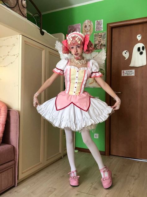 Madoka Makeup, Cute Futs, Madoka Cosplay, Magica Madoka, Mahō Shōjo Madoka Magica, Madoka Kaname, People Videos, Cosplay Inspo, Cool Cosplay