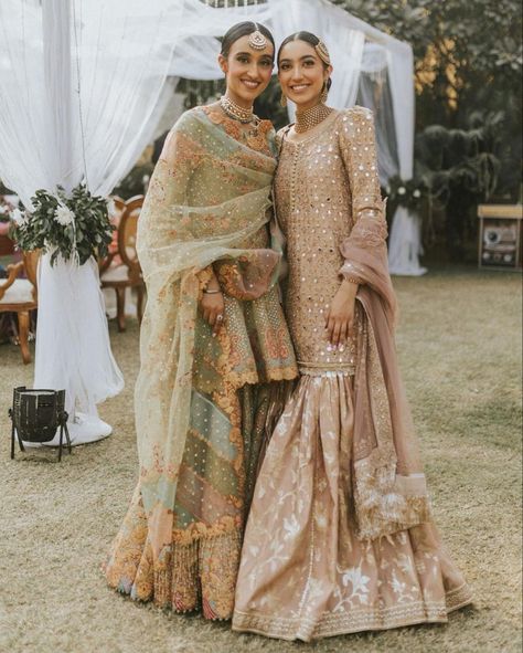 Shoutout to these bridesmaids who not only were their by bride’s side all the time but also ace their bridesmaid looks. Swooning over these bridesmaids beautiful sharara outfits and their overall look. Pc: mannat.gill #bridesmaid #sharara #sisterofthebride #indianbride #bride #wittyvows Sharara Outfits, Bridesmaid Looks, Mehendi Outfits, Desi Wedding Dresses, Stop Scrolling, Pakistani Wedding Outfits, Spot It, Pakistani Fashion Party Wear, Beautiful Pakistani Dresses