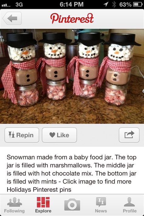 Snowman- made out of baby food jars Baby Jar Crafts, Baby Food Jars Diy, Joululahjat Diy, Baby Jars, Baby Food Jar Crafts, Food Jars, Baby Food Jars, Homemade Baby Foods, Easy Christmas Gifts