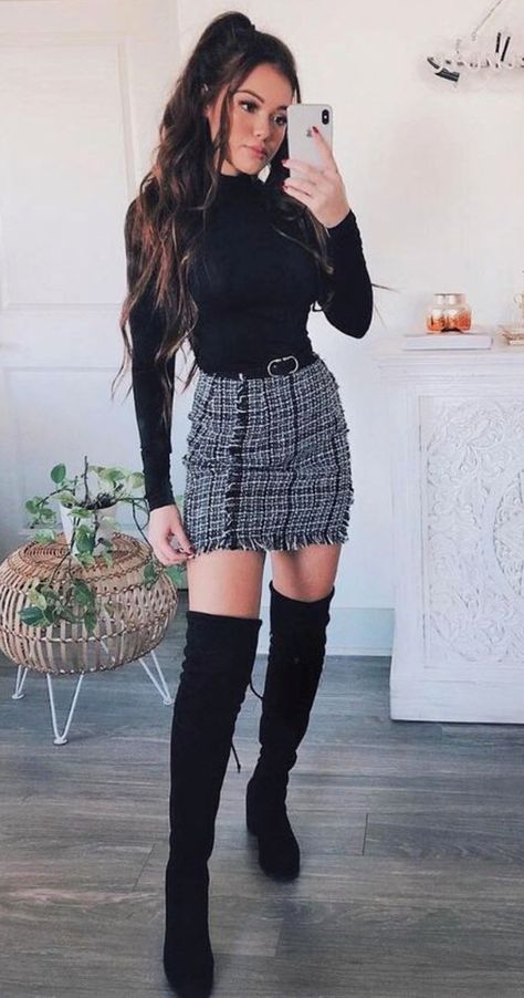 Office Clothes, Womens Office, Rock Outfit, Cute Winter Outfits, Dinner Outfits, Cute Fall Outfits, Looks Chic, Plaid Skirt, Casual Summer Outfits