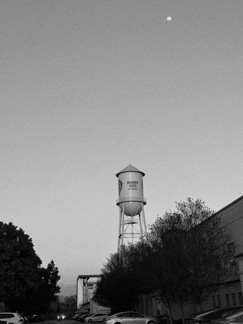 Burbank Aesthetic, Water Tower Aesthetic, White Sunset, Aesthetic Black And White, Aesthetic Black, Water Tower, Warner Bros, Dream Life, Tower