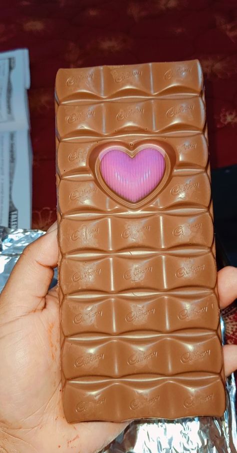 Real Chocolate Pic, Chocolate Day Snap, Chocolate Pic Snapchat, Chocolate Real Pic, Dairy Milk Chocolate Snap, Chocolate Snap, Chocolate Tumblr, Dairy Milk Silk, Silk Chocolate