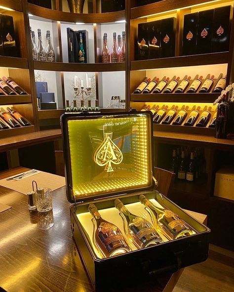 Club Design Interior, Bottle Presenter, Armand De Brignac, Luxury Lifestyle Fashion, Bottle Display, Food Drink Photography, Alcohol Bottles, Bottle Service, Gold Champagne