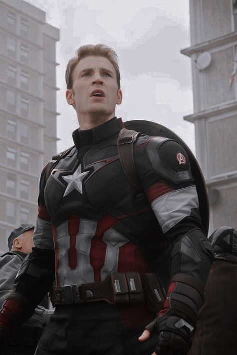 Mens Wallpaper, Arvin Russel, Aaron Mercury, Steve Rogers Aesthetic, Captain America Aesthetic, Caption America, Captain America Suit, Captain Rogers, Steven Grant Rogers