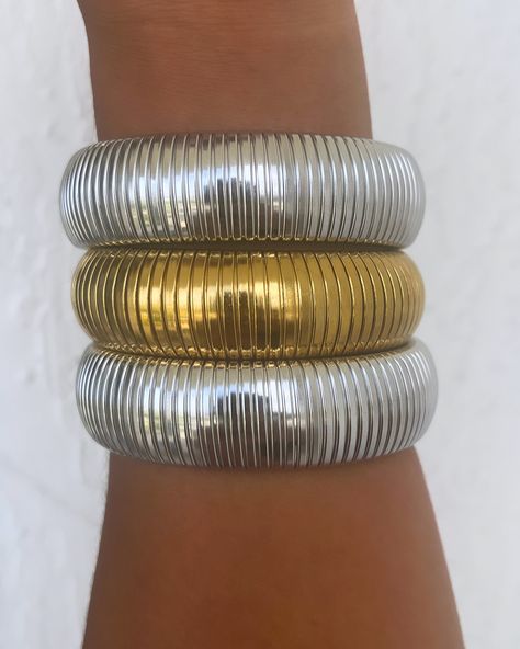 Bold enough to mix your metals? 💪✨ Gold and silver together are a match made in heaven! Could you see yourself rocking this trend? 💫 #goldandsilver #mixandmatch #fashionforward #boldaccessories #mixingmetals #trendalert #chicaccessories #2024trends #styleinspo #fashionjewellery #silverbangles #bangletrends Silver And Gold Jewelry Mixing, Silver And Gold Jewelry, Mixing Metals, Bold Accessories, A Match Made In Heaven, See Yourself, Match Made In Heaven, Made In Heaven, Match Making