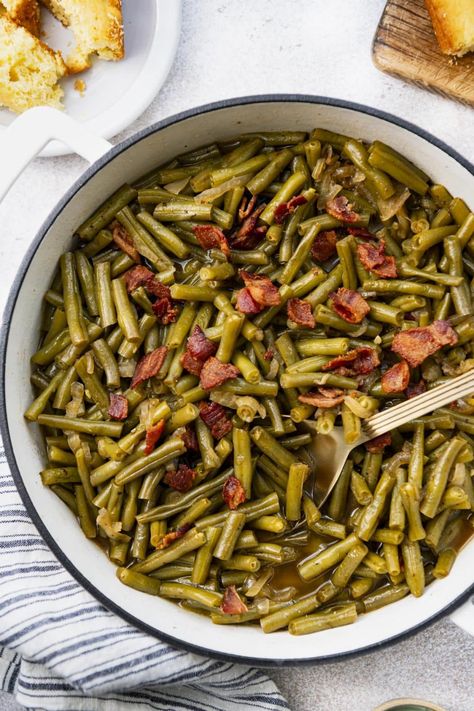 Green Beans Canned, Country Green Beans, Southern Green Bean Recipes, Cracked Green Beans, Smothered Green Beans, Southern Style Green Beans, Canned Green Beans, Southern Green Beans, Pan Fried Pork Chops