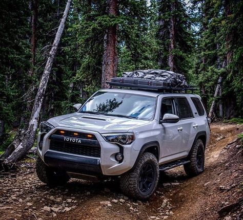 White 4 Runner, White Toyota 4runner, White 4runner, 4runner Overland, Toyota Trd Pro, White Toyota, Toyota Offroad, Motorcycle Camping Gear, Toyota 4runner Trd