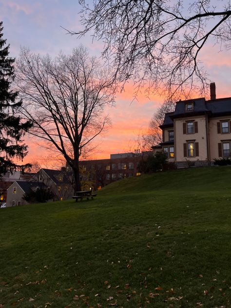 Old Campus Aesthetic, Off Campus House, Tufts University Aesthetic, Future Manifestation, Autumn Ambience, Campus Aesthetic, Lafayette College, Tufts University, College Tennis