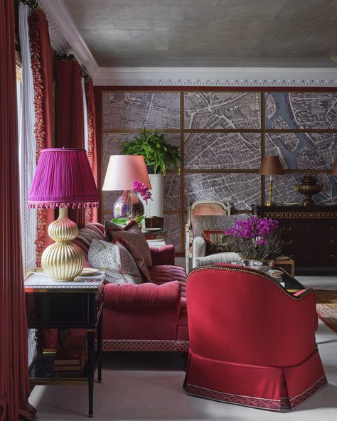 Take a Look Into The 2021 Kips Bay Decorator Show House Dallas - Chairish Blog Martyn Lawrence Bullard Design, French Neoclassical, Georgian Mansion, The Shade Store, Show House, Alexa Hampton, Shade Store, Acorn And Oak, Interior Design Photos