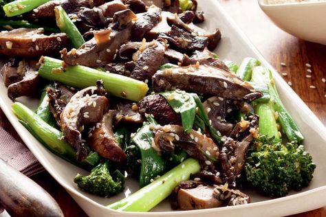 Shredding Meals, Portabella Mushrooms Recipes, Baby Broccoli, Portabella Mushroom, Balsamic Mushrooms, Chinese Vegetables, Broccoli Stir Fry, Fried Mushrooms, Stuffed Portabella Mushrooms